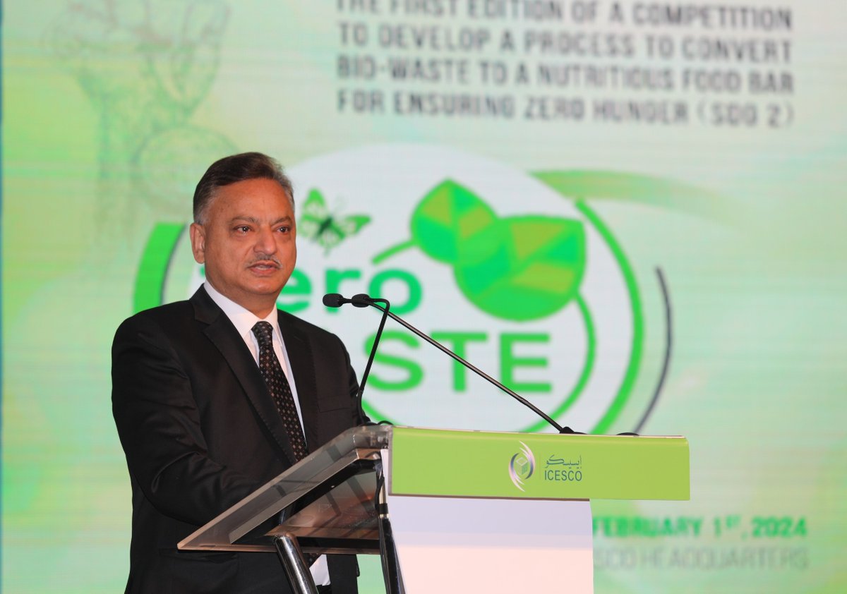ICESCO_En's tweet photo. "To understand the crippling issue of food hunger we need to comprehend the role of the industrial revolution in the significant increase of human population" - Dr. Raheel Qamar, Head of the S&T Sector at ICESCO

At ICESCO's Award Ceremony of 1st Competition to develop a process to convert bio-waste to a nutritious food bar for ensuring zero hunger
