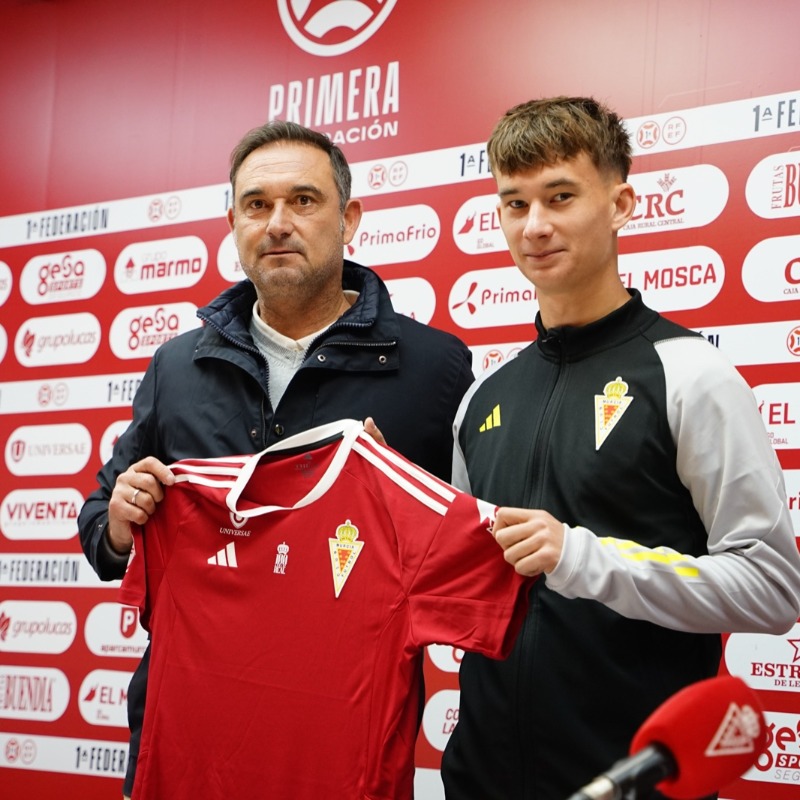 realmurciacfsad's tweet photo. PRESENTACIÓN | 🎙️ Repasa las declaraciones de 𝐌𝐚𝐫𝐭𝐢𝐧 𝐒𝐯𝐢𝐝𝐞𝐫𝐬𝐤𝐲 en su presentación como nuevo jugador del #RealMurciaCF