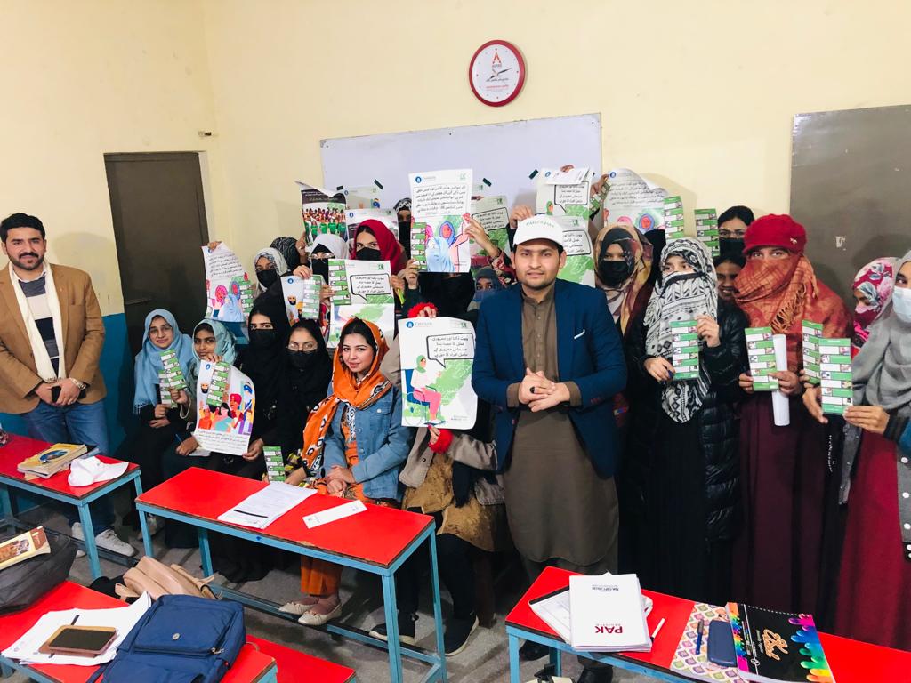 Our peer educators under #MeraVote #PakistanKeLiye organized voter mobilization sessions in Lahore and Quetta to raise awareness about the importance of votes and build an understanding of vote casting. #CDAPAK

<a href="/ECP_Pakistan/">Election Commission of Pakistan (OFFICIAL)🇵🇰</a> <a href="/USAID_Pakistan/">USAID Pakistan</a> <a href="/UNDP_Pakistan/">UNDP Pakistan</a> <a href="/EUPakistan/">EUPakistan</a>