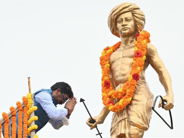 Upen_ji's tweet photo. झारखंडी हितों का सम्मान होगा,
अपना हेमंत भी महान होगा।
षड्यंत्र चाहे जितना कर लो,
कल परेशान करने वाला भी परेशान होगा।

#StandWithHemantSoren

@HemantSorenJMM
@JmmJharkhand
@prabhatkhabar
@DainikBhaskar
@news11bharat
@kumarsudivya
@The_FollowUp
#StandWithHemantSoren https://t.co/inzraI4BGw
