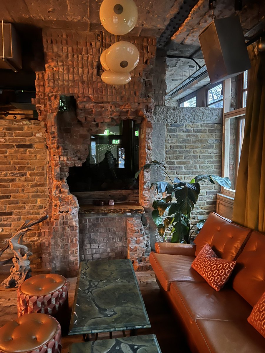 deck_doctor's tweet image. Service and repairs to the SL1210’s at The Cross, London. A very smart &amp;amp; stylish space, with 6 floors inc a roof terrace &amp;amp; Martin Audio pa.
#technics1210mk2 #Technics1200 #technicssl1210 #technicssl1200 #deck_doctor #thecrosslondon #deckdoctor #vinyl
#technicssl1210mk2 #SL1210