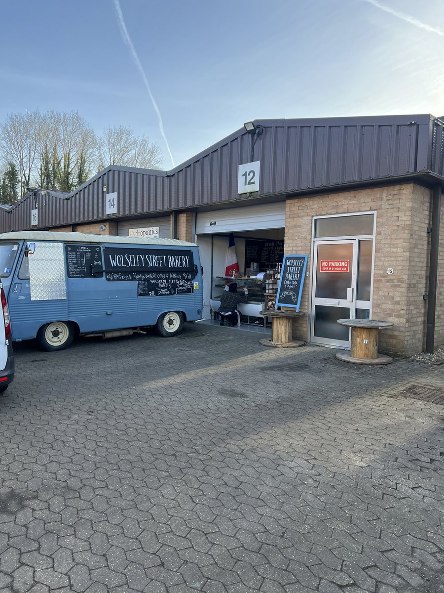 It would be rude not to support a new opening in Katesgrove. Pop down to <a href="/StWolseley/">Wolseley St. Bakery</a> as they have just opened at Britten Road off Elgar Road South. #rdguk