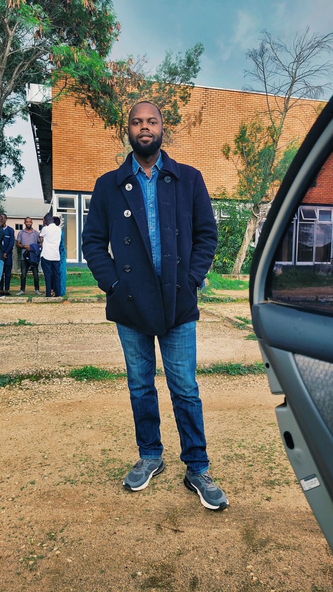 NanzingNanla's tweet photo. When I was in the UK 😆 https://t.co/ptQkTHRerN