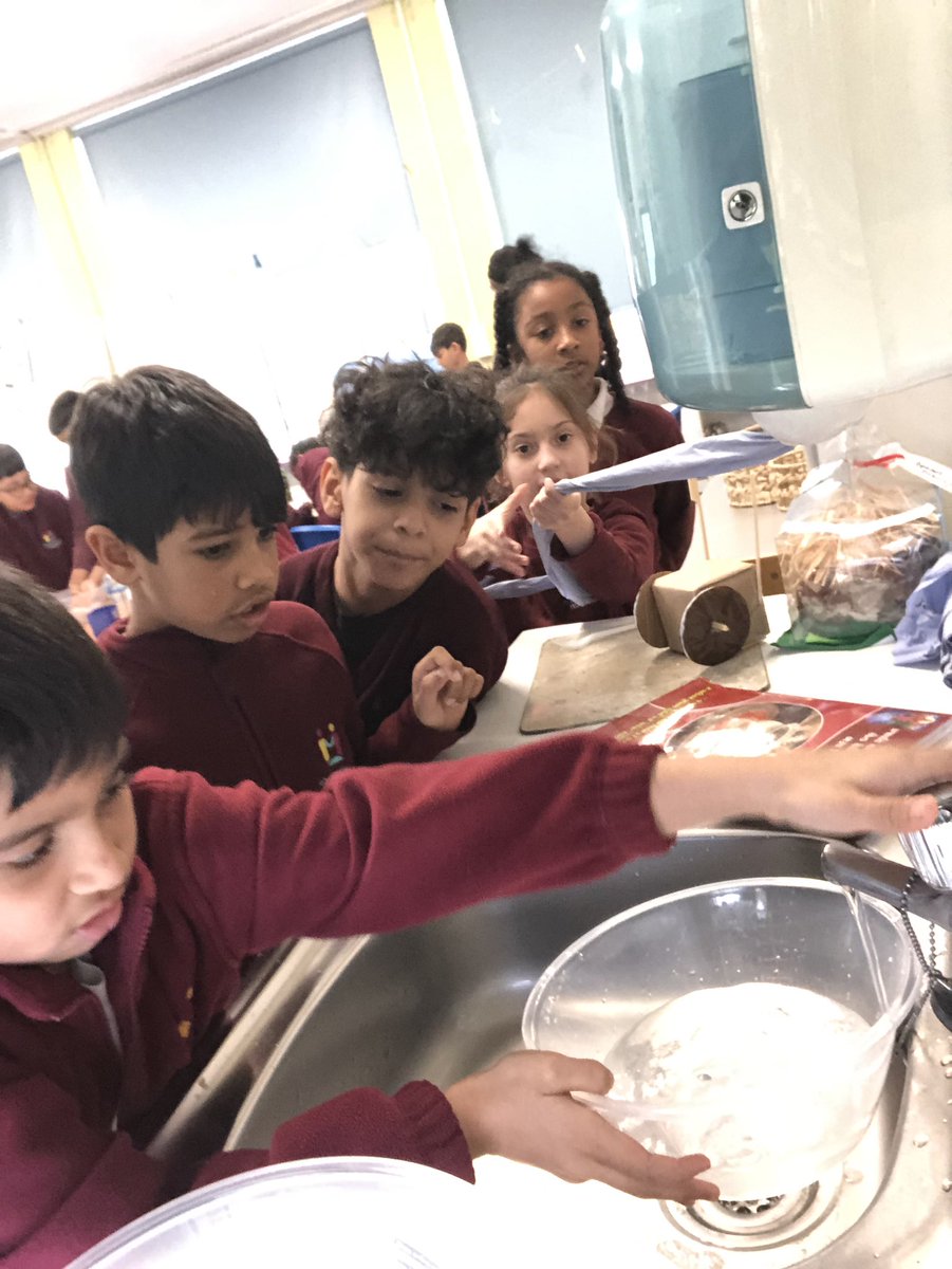 MountStewartSch's tweet photo. Exciting day in 3S! Students diving into a handwashing activity, mastering imperative verbs and adverbs for their instructional writing. Empowering young writers while keeping those hands squeaky clean! ππΏ#tmssyear3 #tmsswriting #activelearning #inspire #achieve #learn https://t.co/hbWH3Ft1aS