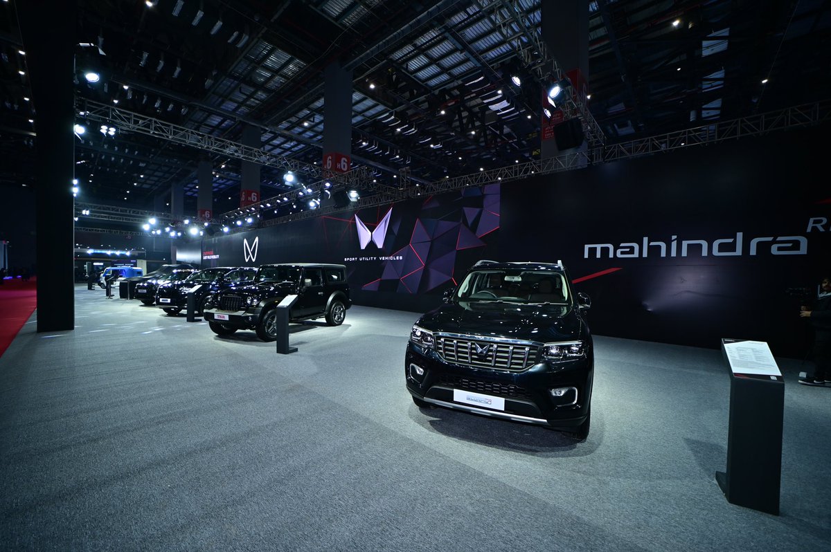 Mahindra_Auto's tweet photo. Experience the future of mobility at the Mahindra pavilion at Bharat Mobility Global Expo 2024. Visit Pavilion in Hall no.6 at Pragati Maidan, 1-3 Feb. 

#ExploreTheImpossible #BharatMobilityExpo2024 #ChargingForward 
#MahindraAuto https://t.co/jPW38b8PSm