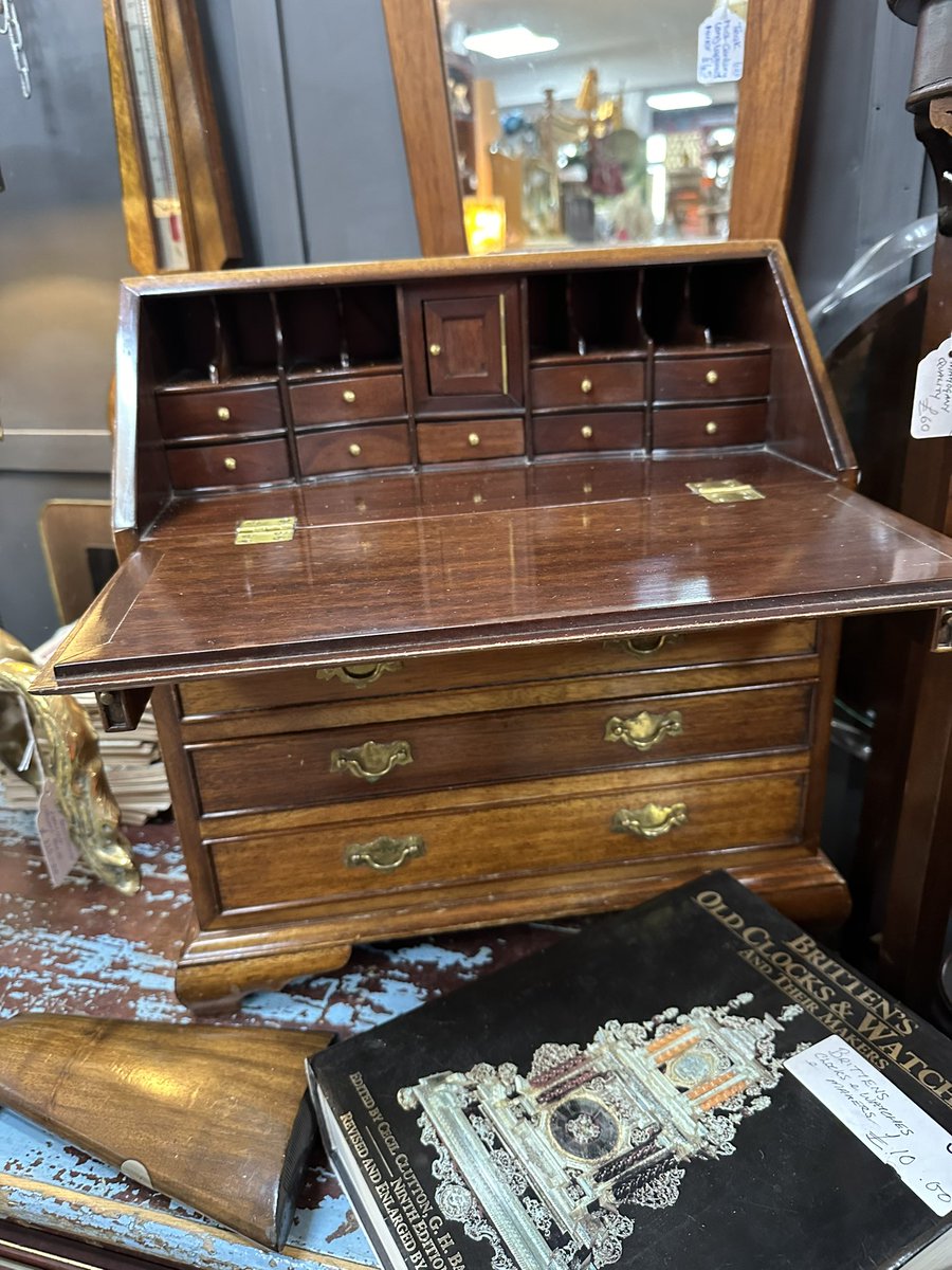 astraantiques's tweet photo. We absolutely love this miniature writing desk from unit 123. They were in yesterday restocking so pop and have a look from 10-5pm #antiquesdealers #fairweek #iacfantiquefairs #antiques #internationalantiquesdealers #astraantiquescentre #hemswell #lincolnshire https://t.co/oyIeS7zuMw
