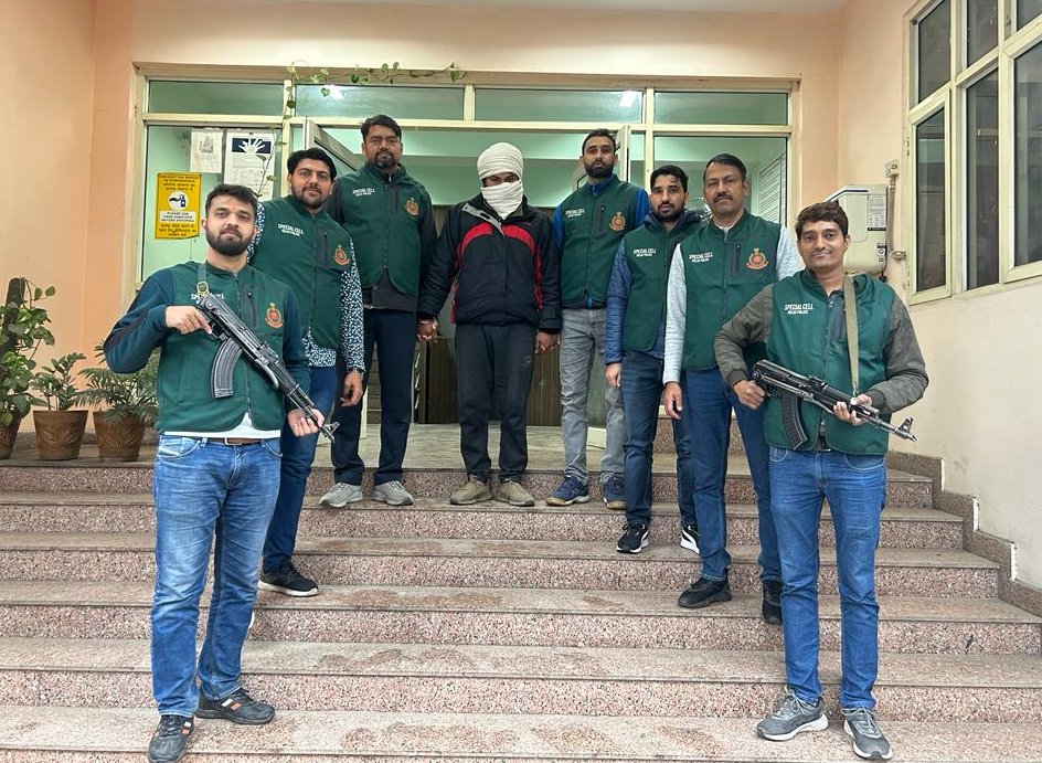 CellDelhi's tweet photo. Delhi based Sunny Singh, painted pro-Khalistan Graffiti twice in West Delhi before RDC’ 2024, arrested by Special Cell (SWR).

Received Rs. 30,000/- by US based Gagandeep Singh, an associate of SFJ handler, Gurpatwant Singh Pannun, for the job.

@LtGovDelhi
@Delhipolice https://t.co/R0cMr51p8D