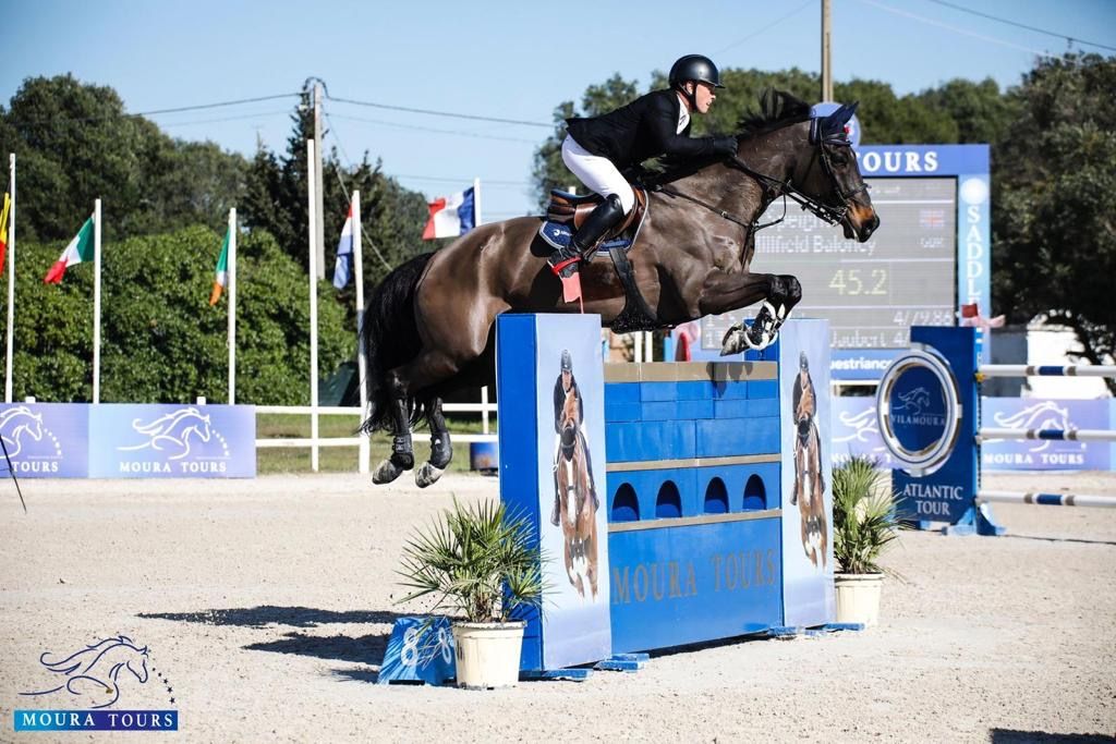 grooms_list's tweet photo. JL114413 Lincolnshire – Home/Show Groom/Rider (optional) required by Family SJ Yard

*IRO £26k - £30k pa *Single accommodation (partner welcome) *Own horse and pets possible *Scope for free time during the day
https://t.co/NMxWwjoe69 

#showjumping #careersinshowjumping #BSJA https://t.co/Zyu79JV1eF