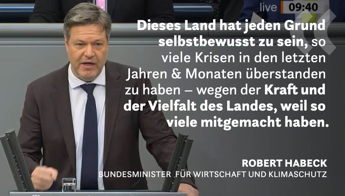 Grüne im Bundestag 🇪🇺🏳️🌈 (@gruenebundestag) on Twitter photo Die Demonstrationen gegen Rechtsextremismus von Hunderttausenden sind das Großartigste, was seit vielen Jahren hier entstanden ist.
Es ist großartig, dass die Kraft und die Vielfalt des Landes sich so aus der Mitte der Gesellschaft heraus abbildet. Die Demonstrationen gegen Rechtsextremismus von Hunderttausenden sind das Großartigste, was seit vielen Jahren hier entstanden ist.
Es ist großartig, dass die Kraft und die Vielfalt des Landes sich so aus der Mitte der Gesellschaft heraus abbildet.
