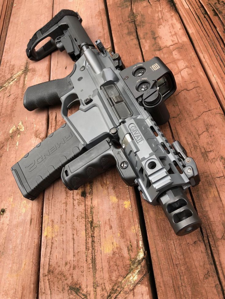 GunloverClub1's tweet photo. AR 15 Micro Pistol. https://t.co/fCb4azWylY