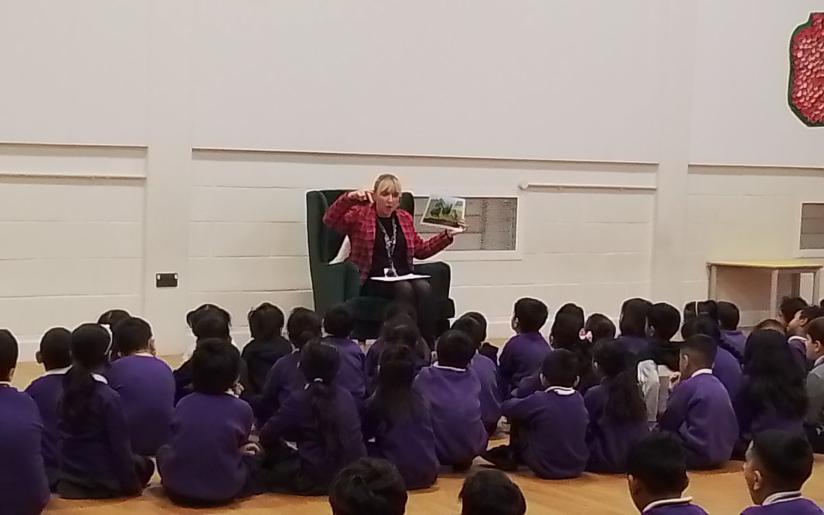 Mrs Powis Jones launched Story Telling Week to Primary pupils by retelling her favourite childhood story 'The Three Billy Goats Gruff'. The children joined in with all the different actions.