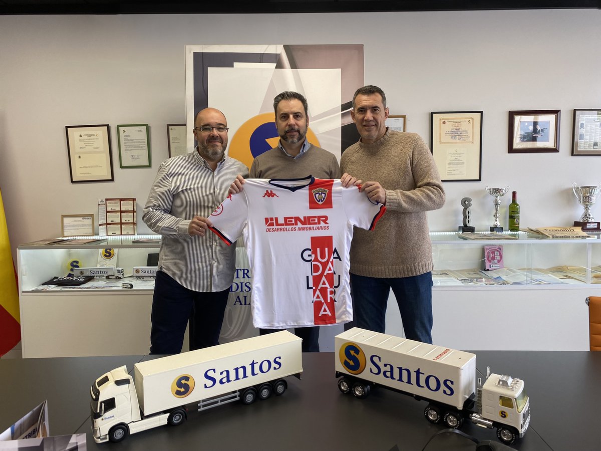 👏🏻En el día de ayer, la directiva tuvo el placer de visitar al Grupo Logístico Santos, quienes llevan apoyando al Dépor desde hace varias temporadas de manera incondicional.

<a href="/GLSANTOST/">GrupoLogisticoSantos</a> es un referente en el servicio de transporte de mercancías con más de 70 años de experiencia⬇️