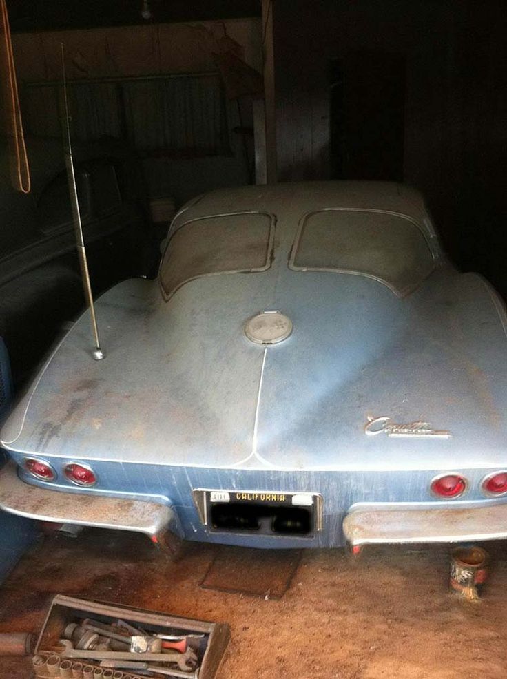 ?
? ?
1963 Split-Window Corvette Barn Find Covered in 33 Years of Dust.
~ Would you haul it home ? ? ? 🤔

.\.v./.     🧐