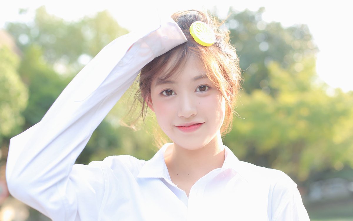 FlowFlowve65287's tweet image. Mỗi cử chỉ của cô ấy là một sự tinh tế và duyên dáng.