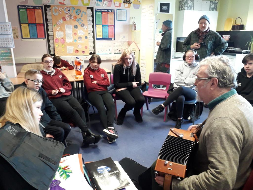 Tim Porteus and Stan Reeves entertained the ELPs with lots of Scottish music, dance, poems and stories as part of their Robert Burns and Scottish Culture celebrations! The class also enjoyed shortbread and Irn Bru!
@PrestonLodgeHS
#scotland #RabbieBurns #learning #music #stories