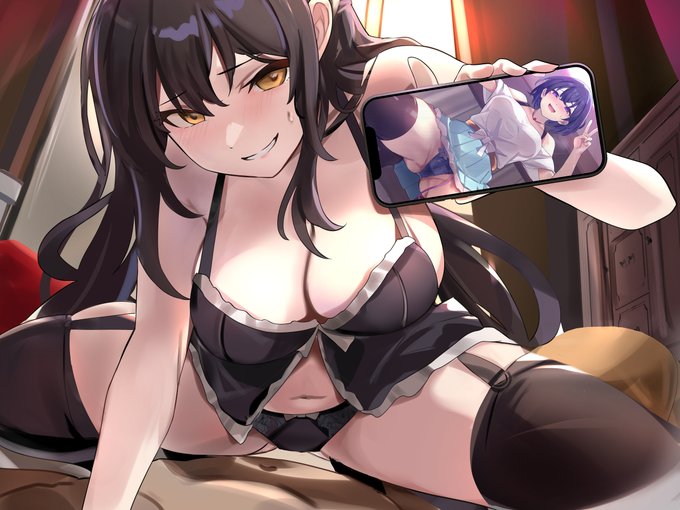 彼女の写真を見せながら問答無用で押し倒してくるお姉さん 