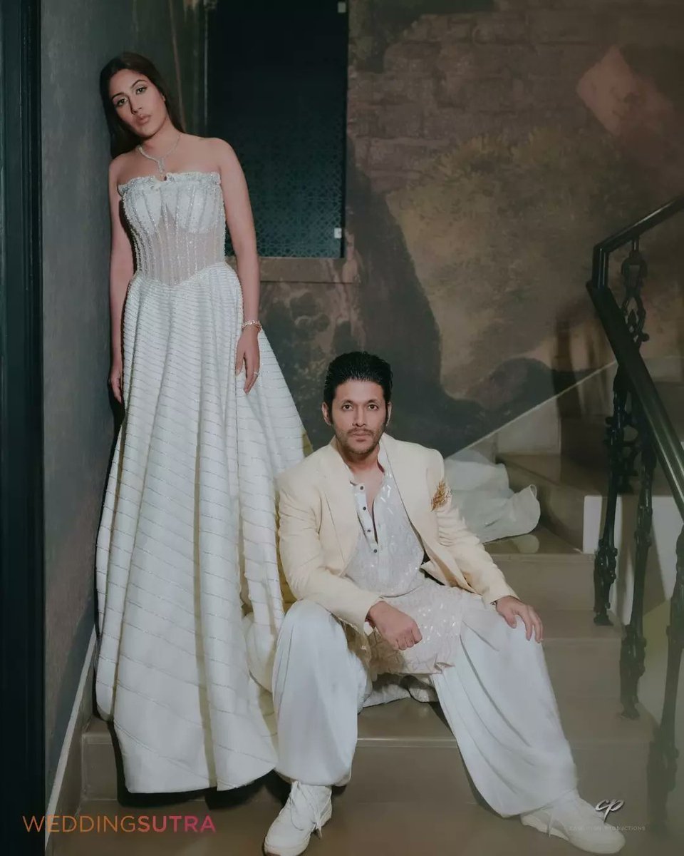 RagadSolim's tweet photo. Oh, my good She is wearing a white dress like an Arab bride How beautiful they are  😍🤍🧿✨#SurbhiChandna @SurbhiChandna #Sukar #love #bestjodi #lovely #Bridesmaids #marring #beautifulgirl #wonderful #Arabbride #pyaar https://t.co/gVumUYQeYh