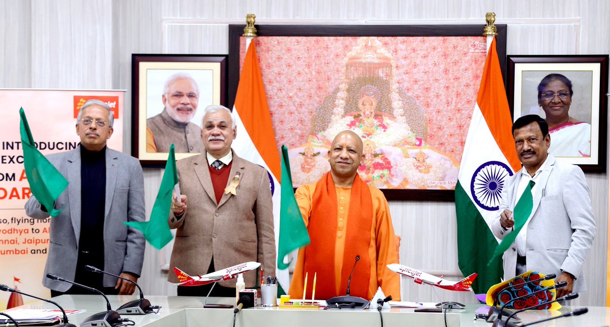 The Hon’ble CM of UP @myogiadityanath inaugurated and flagged of SpiceJet flights to 8 cities from Ayodhya today. In just 1 month, Ayodhya is connected by more than a dozen flights …..