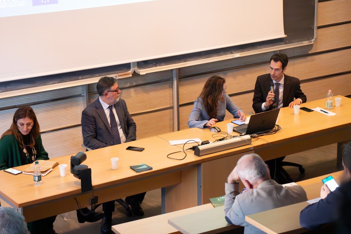 primaitaly's tweet image. 📢Bandi #PRIMA2024 per #ricerca-#innovazione🌾#agrifood e💧risorse idriche nel Mediterraneo.
📺Rivedi #Infoday e gli interventi di:
🔸@AntonellaAutin1 @PrimaProgram
🔸#AldoCovello @murgov
🔸#SerenaBorgna @apre_it
che illustrano le call e accedi a info qui➡️tinyurl.com/5erafphj