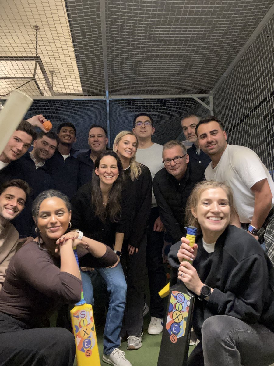 A great night out (despite my inability to score) at @sixescc in London with the @Turnstile_Sys & @thegembagroup crew. Such a great example of merging sport & entertainment in accessible, fun way. #goingtogemba