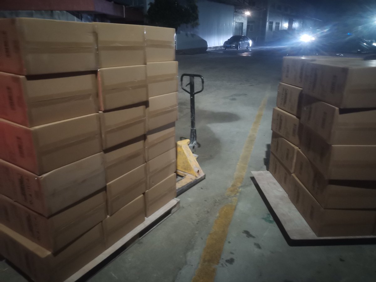 gamingheads.com
The team literally worked all day and night and we've packed the
(a) U.S. container
(b) U.K. container
(c) E.U. container  
Unfortunately we ran out of time to pack the container for Australia, which will now happen in a few weeks time😥
<a href="/GamingHeads/">Gaming Heads</a> #aod