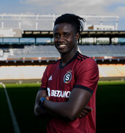 kasperulstrup's tweet photo. James Gomez has signed a 5-year contract with Odense Boldklub. Sparta will receive €1mil for the transfer ⚽️
#acs #acsparta https://t.co/Iv77rKXCPB