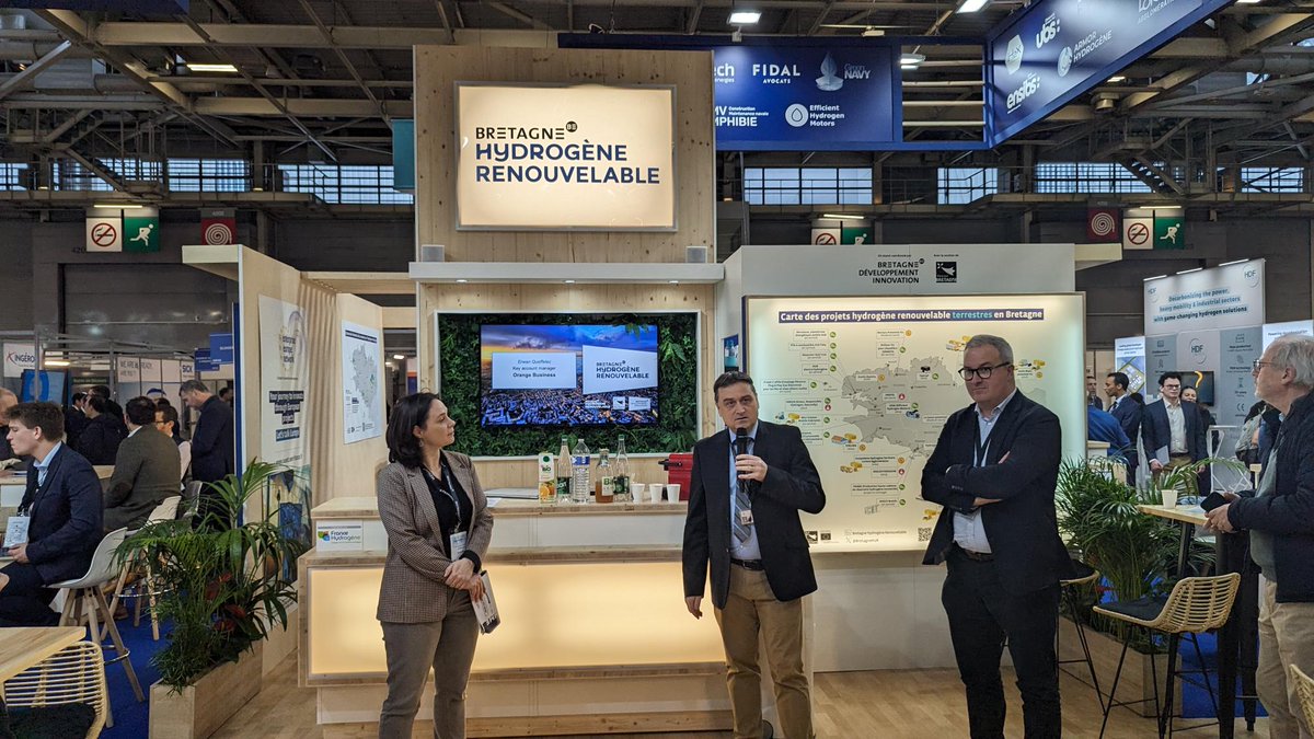 La flexibilité des réseaux électriques. C'est le thème de la première conférence qui réunit H2X-Ecosystems et Orange sur notre pavillon Bretagne. 
<a href="/danielcueff/">Daniel Cueff</a> <a href="/regionbretagne/">Région Bretagne</a> <a href="/BretagneBDI/">Bretagne Développement Innovation</a> <a href="/ErwanQueffelec/">Queffelec Erwan</a> 
📍Stand 4M32