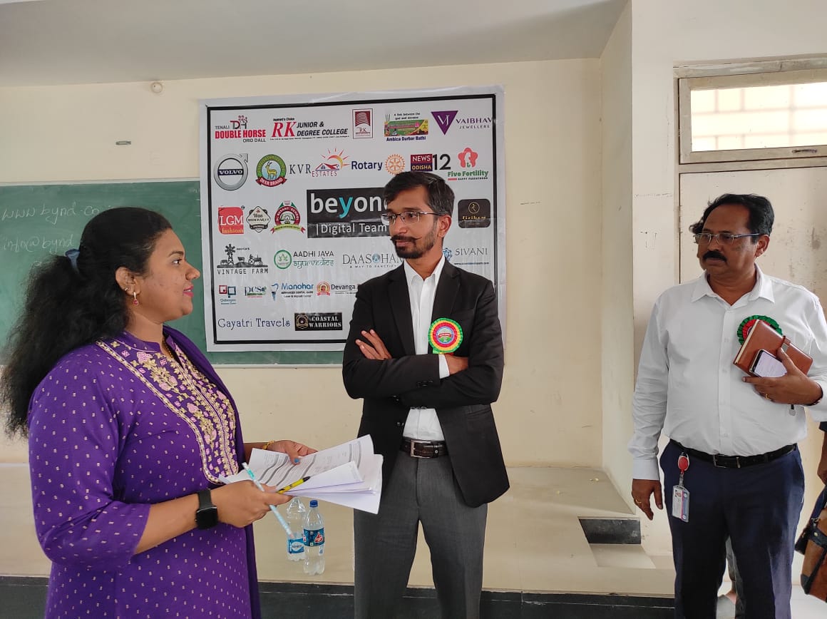 AP_Skill's tweet photo. @AP_Skill has Conducted Regional Job Mela at SITAM College @vzmgoap
Hon'ble District Collector &amp; Magistrate Smt #Nagalakshmi IAS Attended as Chief Guest
Attended Guests
Dr #VinodKumarV IAS MD&amp;CEO @AP_Skill
Smt #UmaDevi REO
District Employment Officers of @vizaggoap and @vzmgoap https://t.co/6NwMxspQ1X