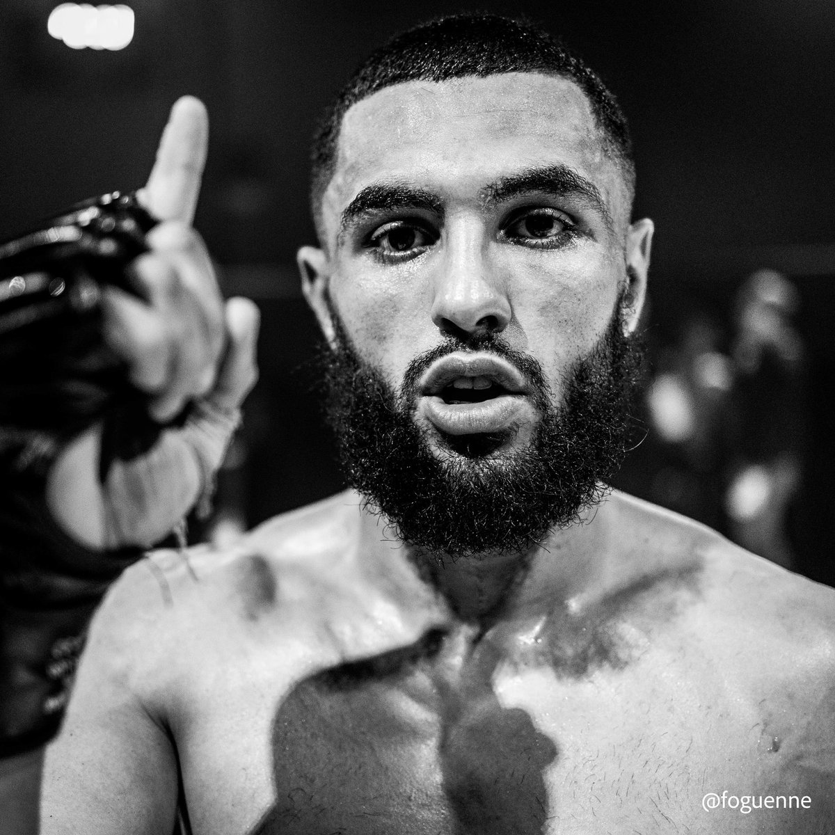 LyesBabaci1's tweet photo. Al Hamdoulilah ☝🏻
On est déterminé un 57kg nourrit de dattes ! ✈️ https://t.co/b2MfAAsfMc