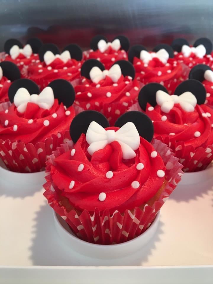 mrsbbakes's tweet photo. 🎵Oh Minnie your so fine, 
your so fine you blow my mind…🎵
#mrsbbakes #cupcakes #minnie #cute #homemade #foodie #foodlover #baking #cake #delicious #sweettooth https://t.co/ihrdWCw0E6