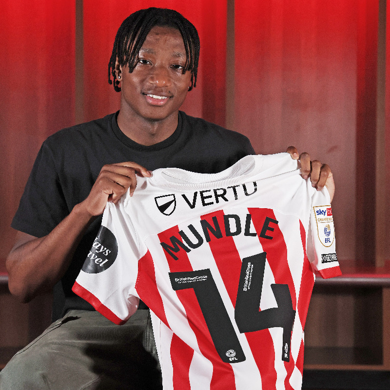SunderlandAFC's tweet photo. 🏙️ From London to Liège to the Stadium of Light… 

We are delighted to announce the signing of Romaine Mundle! 😍