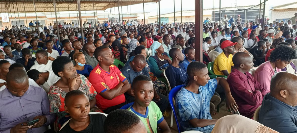 <a href="/NgaramaSectorR/">Ngarama Sector/GATSIBO</a> turimo kwiziriza umunsi w'Intwari z'igihugu ufite isanganyamatsiko igira iti"Ubutwari mu banyarwanda agaciro kacu" <a href="/GatsiboDistrict/">Gatsibo District</a> 
<a href="/RwandaLocalGov/">Ministry of Local Government | Rwanda</a>
#Ubutwari2024 
#InkotanyiNiUbuzima 
#TurashimaIbyagezweho