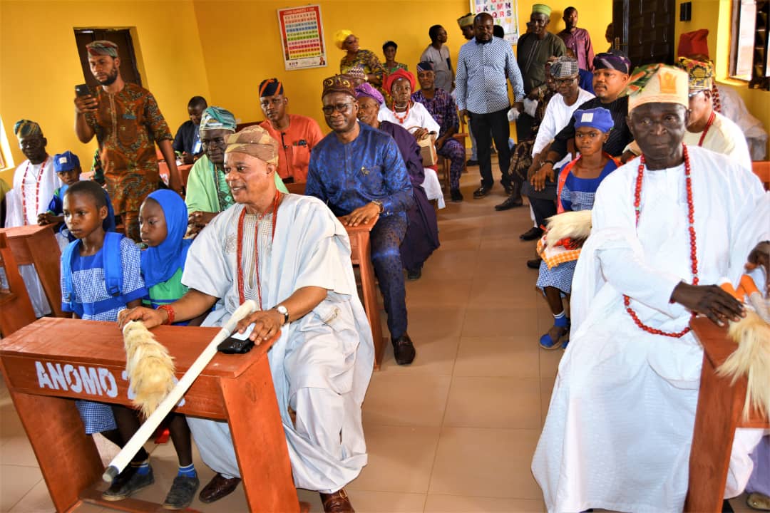 The Executive Chairman LASUBEB, Dr. Hakeem Shittu commissioned a Block of Three (3) Classrooms constructed by the Executive Chairman, Ikosi - Ejinrin Local Council Development Area, Hon. Wale Raji Anomo at Otta - Ikosi, Epe Local Government Education Authority, Epe.