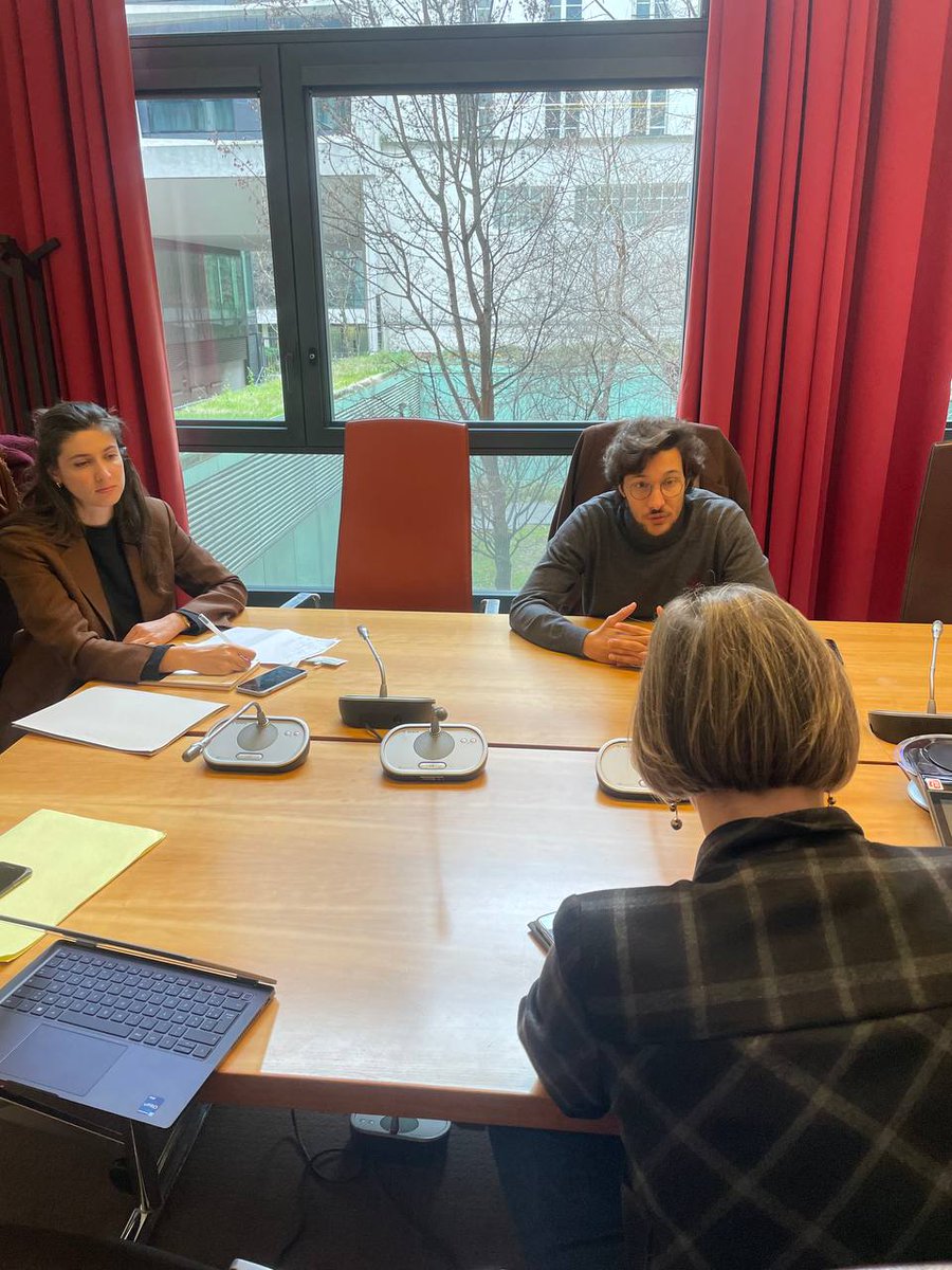 🗣 Riches échanges avec <a href="/TheoScubla/">Théo Scubla</a>, fondateur, et Sarah Dubreuil de <a href="/eachOne_co/">each One</a> 
Leur projet ❓ Permettre le retour en emploi durable des personnes étrangères sur notre territoire. Un objectif que l’on partage ! #intégration