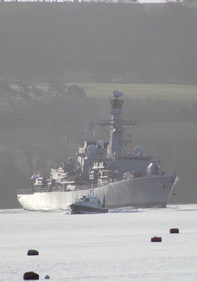 . @HMSNORT inbound to a beautiful sunny @HMNBDevonport this morning 🌅 #Navylookout #Royalnavy #Sunny