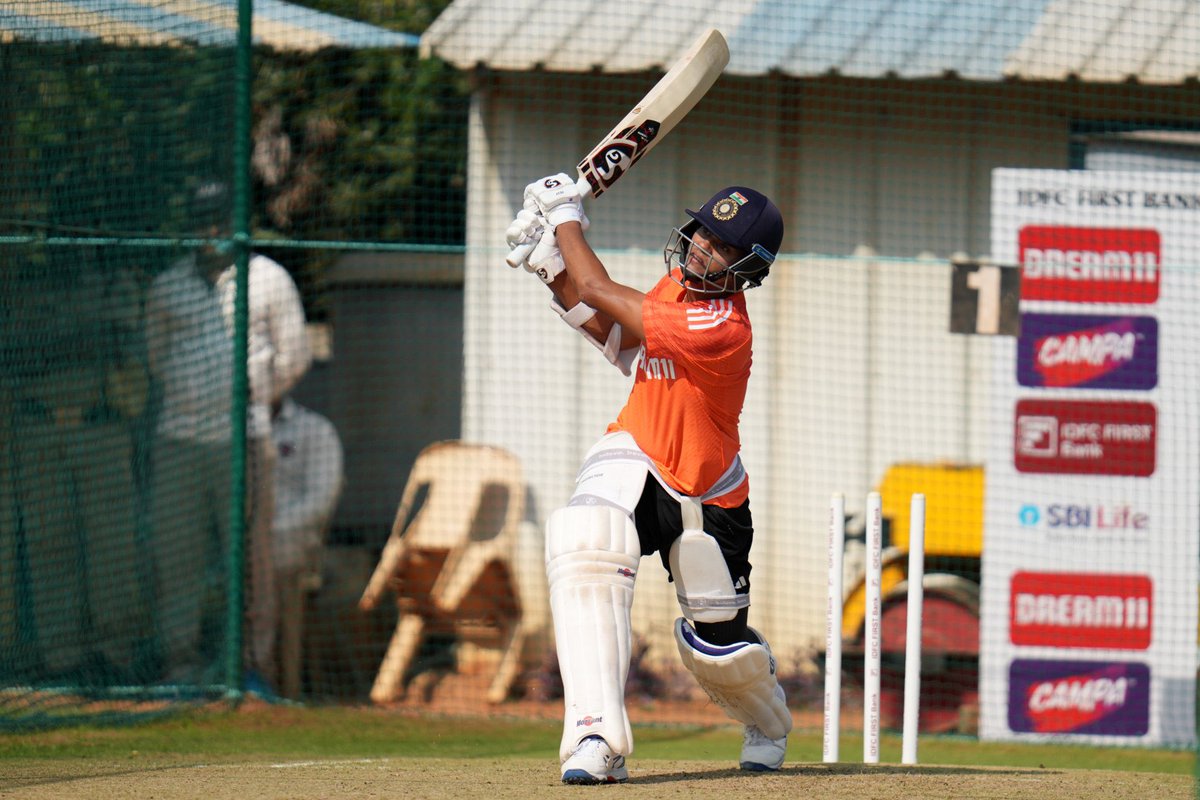 Team India 🇮🇳 in practice mode for the 2nd test to be held in Vizag…!!!!!

#TeamIndia #INDvsENGTest #INDvsENG #Budget #INDvENG #ENGvsIND #Budget2024 #RohitSharma #BudgetBonanza #BudgetSession #BudgetSession2024