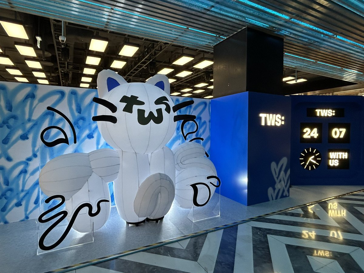 imrn_rnn's tweet photo. 韓国で たまたまPOPUPを お見かけして、お写真 撮ってきた📸✨ https://t.co/EthbS5gvvb