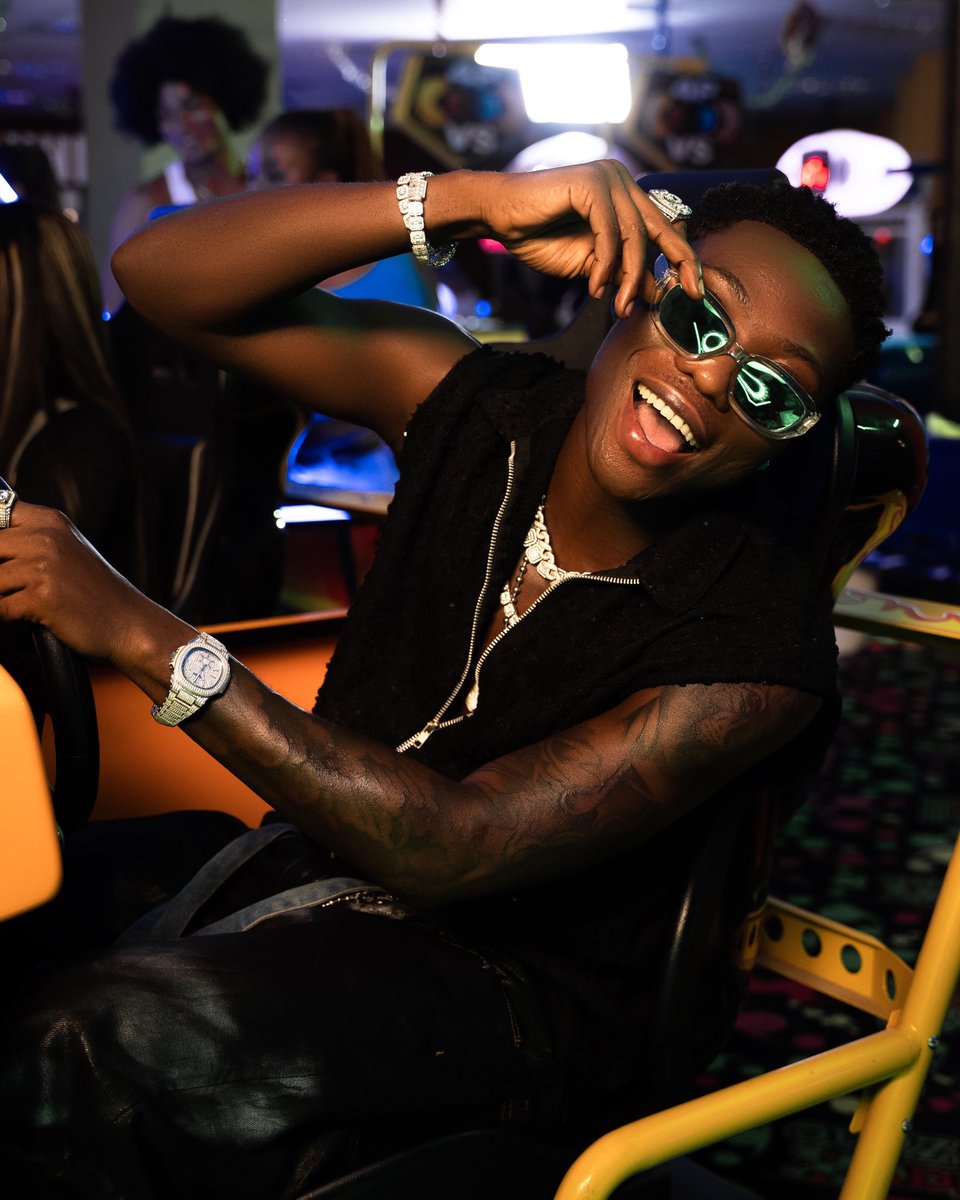 Cfc_lekslim's tweet photo. Welcome to February๐
May this new month bring you abundant blessings, laughter, and joy.
Dream Big,
Live Large,
Stay True,
Have Faith.
Happy New month Reekaddictsโค๏ธ๐ค
#Reekaddicts #Reekadobanks #Newmonth #RbTenYearsOnStage https://t.co/gLf5n4uLz0