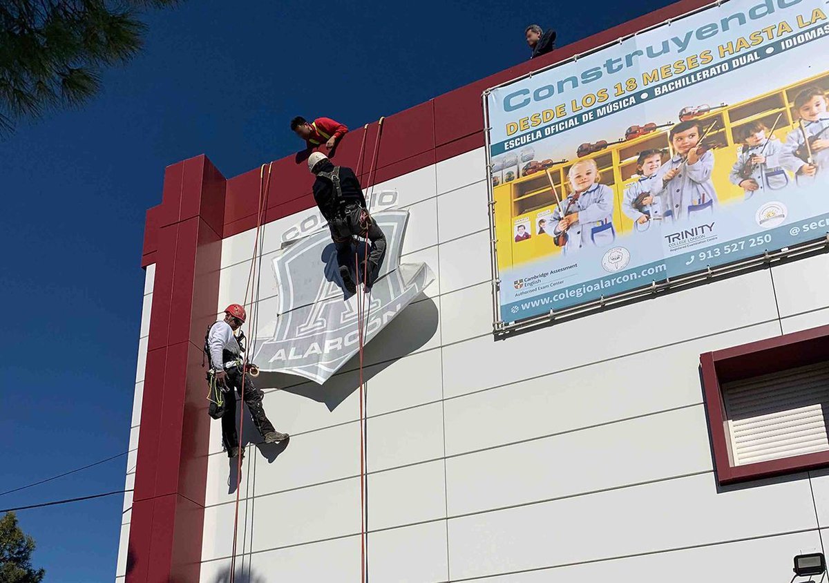 Para poder ofrecer un buen asesoramiento integral hay que conocer a fondo el sector de nuestros clientes.

María Molina habla en el blog de Supra de nuestra amplia experiencia en la asesoría de colegios...

👉 / buff.ly/3vPl0SD 

________________
#IdentidadVisual