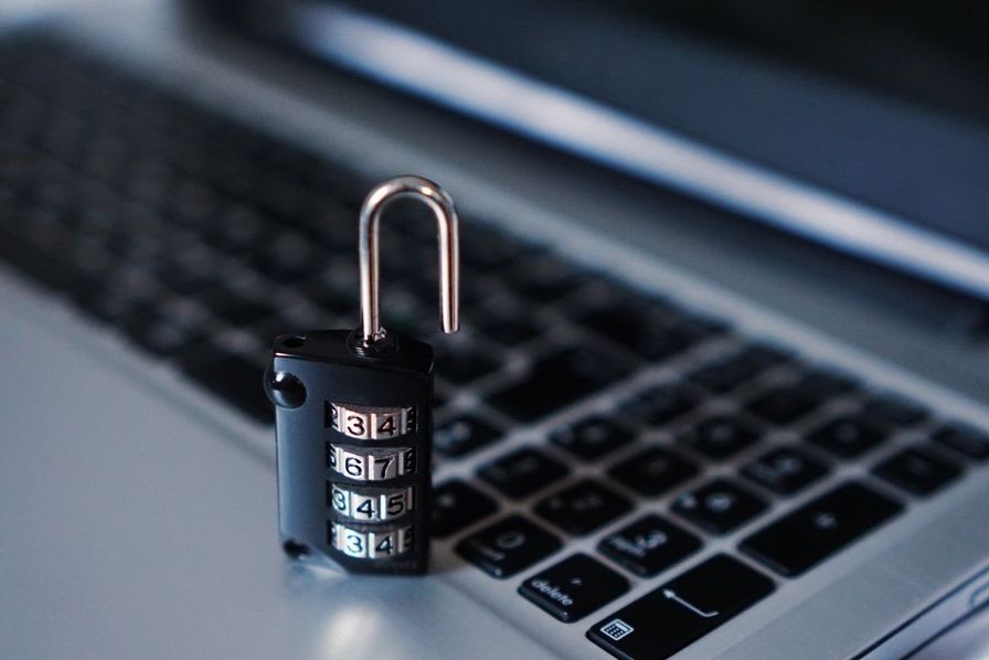 Insurtech : Descartes Underwriting lance une offre de couverture cyber à destination des ETI dlvr.it/T29CM9 #Cybersécurité #Insurtech