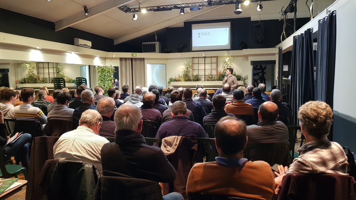 Journée technique nationale de L'#APAD près de Tours. Réussir ses cultures de printemps en #ACS est encore plus important cette année !