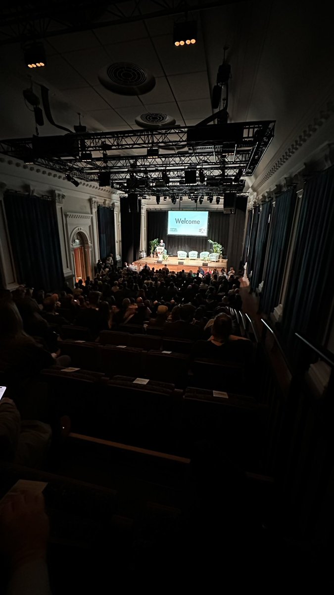 And we’re off!

Room goes quiet for <a href="/john_rostron/">John Rostron</a> opening <a href="/AIF_UK/">AIF</a> <a href="/FestCongress/">Festival Congress</a> at the utterly spectacular <a href="/Bristol_Beacon/">Bristol Beacon</a> 💜