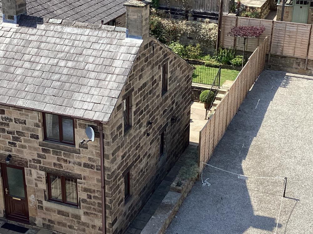 TheHolidayCots's tweet photo. Escape to Brookside Retreat for a delightful self-catering getaway in the charming village of Two Dales!
๐๏ธ Sleeps 1-2
https://t.co/sLrdWCtARm
#PeakDistrict #TwoDales #ChildFriendly #DisabledAccess #Escape #Explore #Derbyshire #BrooksideRetreat https://t.co/zNyPg0aS4A