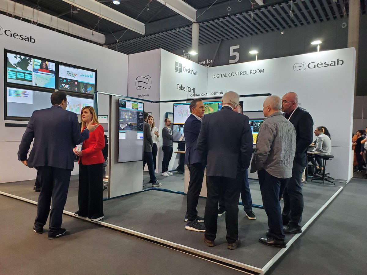 Gesabgroup's tweet photo. The third day of @ISE_Show has started with a lot of energy! Our team is waiting for you at E5130 booth to introduce you to the most innovative technology for the management of sources in the control center. Maximize operators' efficiency!
#ISE2024 #DeskWall #DataWall https://t.co/akVQopM268