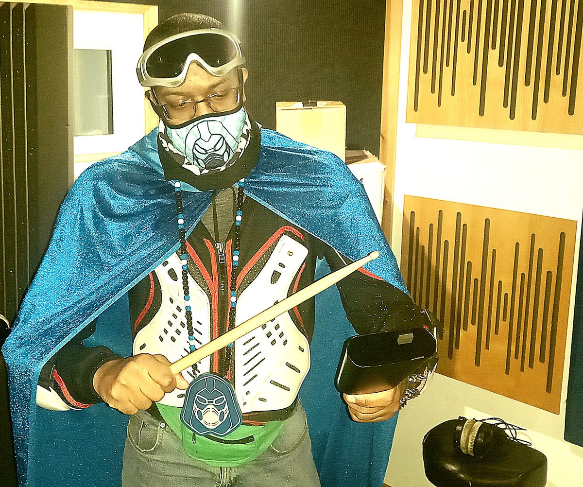 MrGrimezReal's tweet photo. Cowbell Power!

#MrGrimezPoetWarrior #FTheBeefIncreaseThePeace #Cowbell #MoreCowbell #CowbellPower #NewMusic #Poetic #Experimental #Multiverse #RogueStudios #Cosplay #January2024 #Battleoftheplanets #Gatchaman #WarriorSpirit #SciFi #Futuristic #Goggles #ArtTherapy https://t.co/1ooyPwZw0M