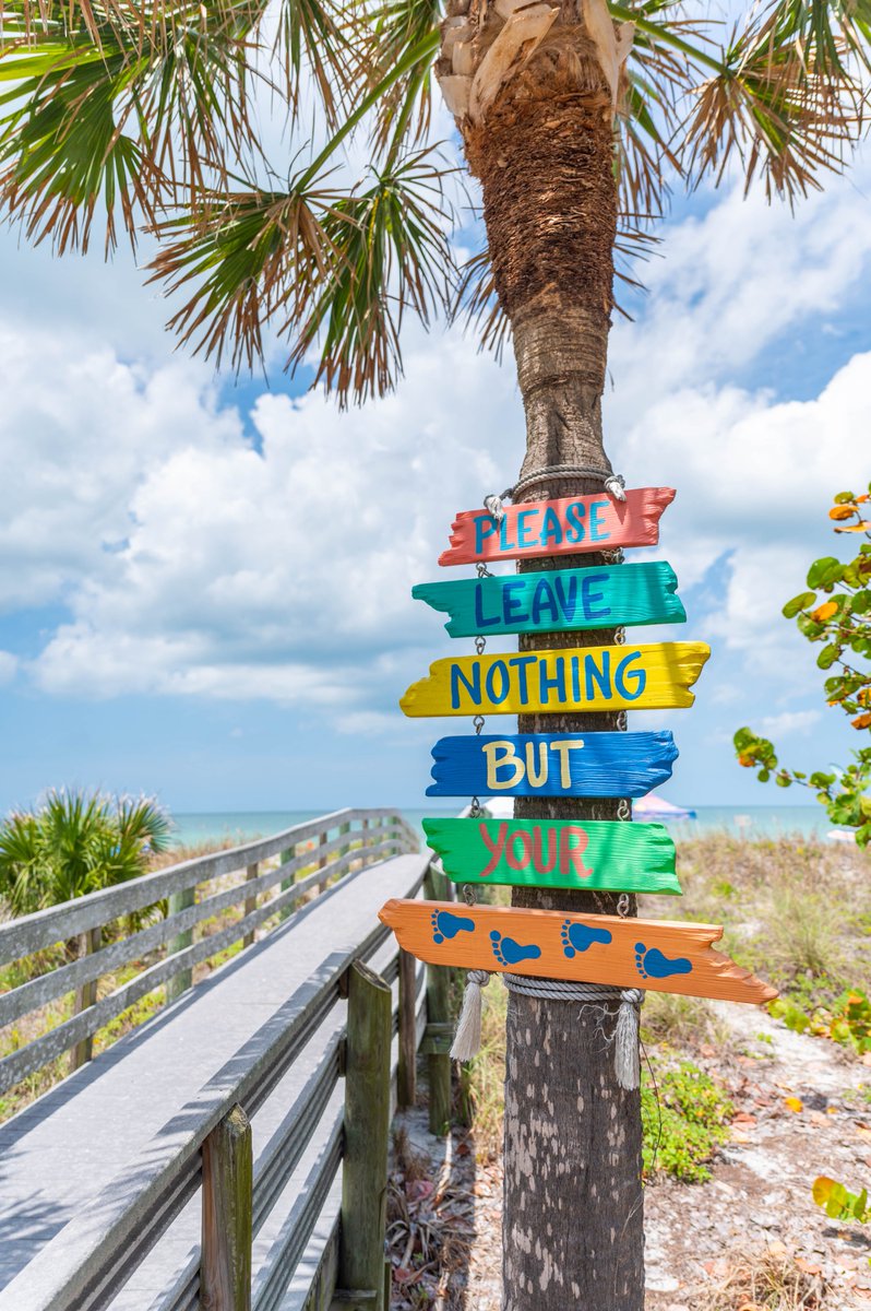 VisitSPC's tweet image. Just a friendly reminder. 👣☀️🌴 #IndianRocksBeach #Florida