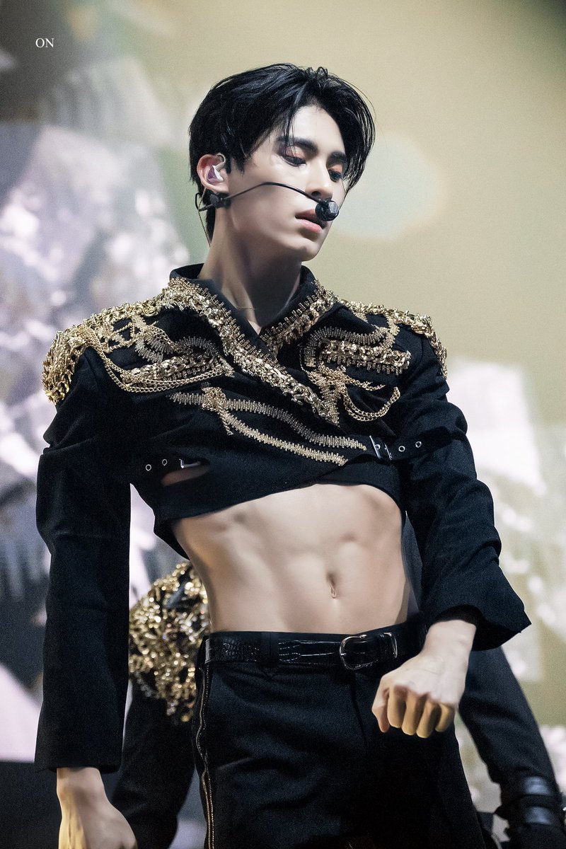 sf9icecrystall's tweet photo. @gyukook_ Yoo Taeyang 🔥😍 https://t.co/CUO5z7KyJK