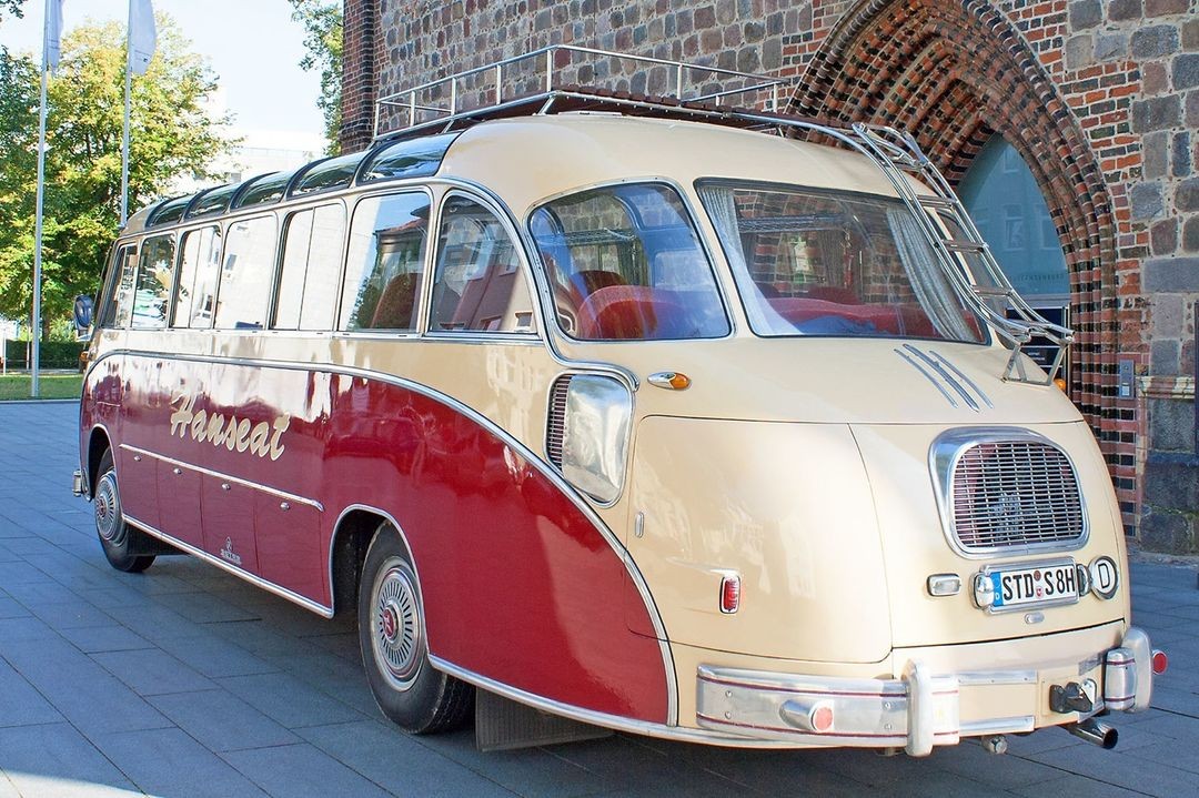 colectibondi's tweet image. #Restaurado Kässbohrer Setra S8 en Alemania