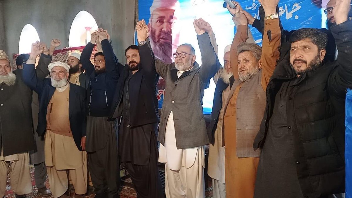 TarazuTv's tweet photo. بٹگرام-سینیٹر مشتاق احمد خان کا امیدوار برائے قومی اسمبلی حلقہ NA 13  سعید احمد ملکال کے  انتخابی جلسہ سے خطاب۔ https://t.co/P9PIWUw6F2
