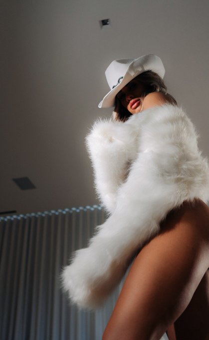 Howdy. https://t.co/o5pFhdDwW6